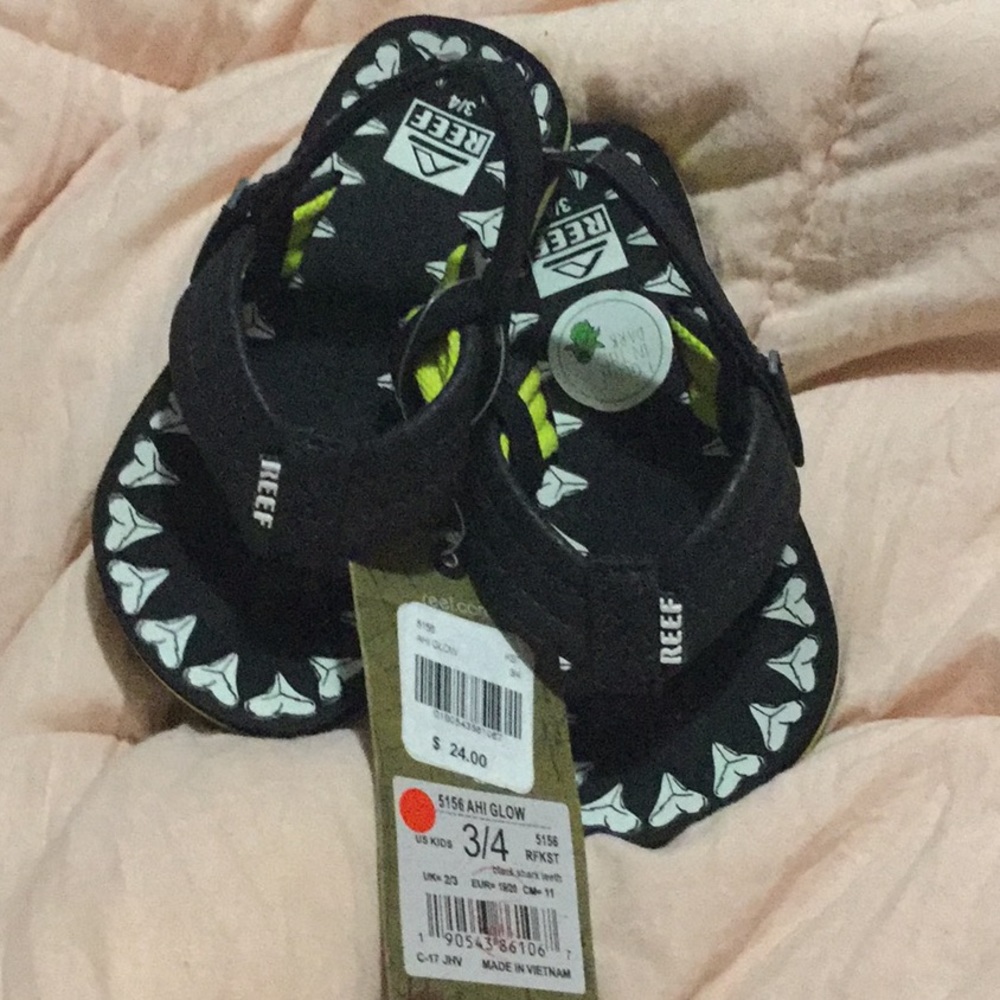 Infant/toddler sandals Reef  size 3/4